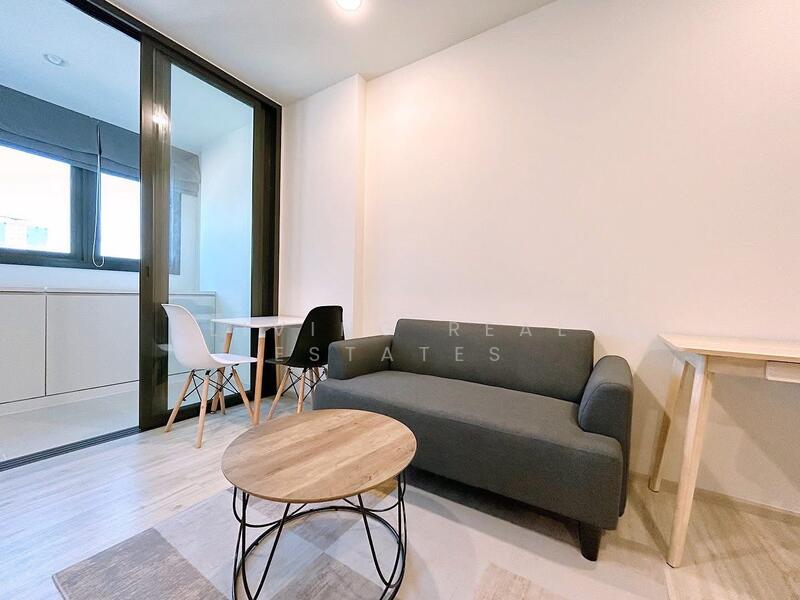 XT Huaikhwang, Bangkok, 244 Ratchadaphisek Road, Huai Khwang, Bangkok, 1 Bedroom, 35 sqm, Condo For Rent, by Living Real Estates, 60020228 - DDproperty.com