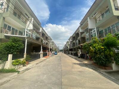 ขาย - Vivarium Rama 2-Phutabucha 36 : วิวาเรี่ยม พระราม 2-พุทธบูชา 36, กรุงเทพ