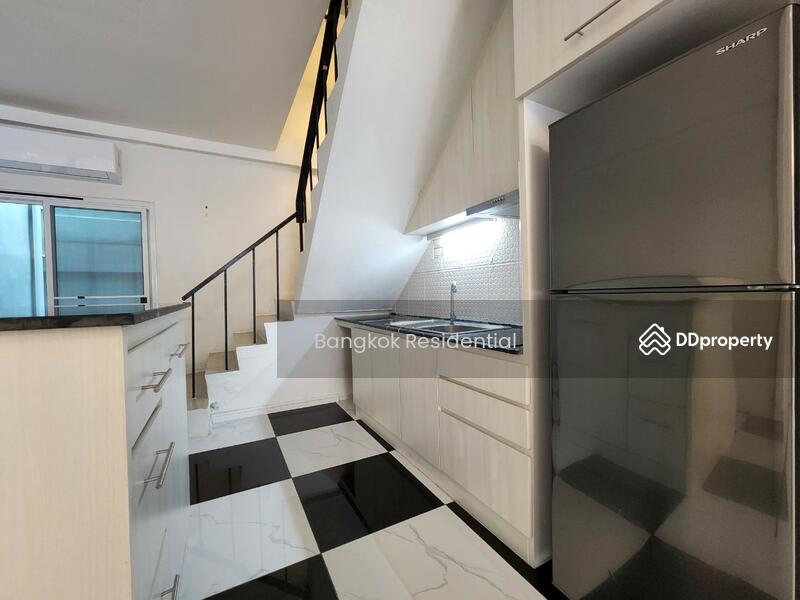 For Rent - Townhouse, Bangkok