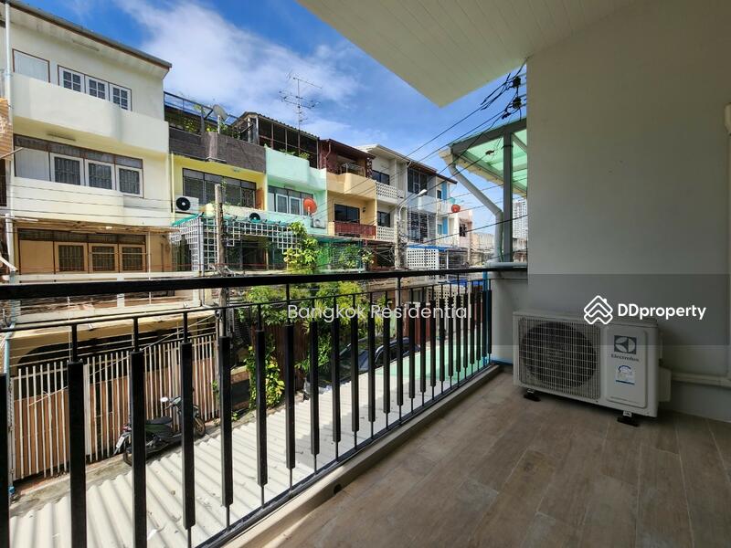 For Rent - Townhouse, Bangkok