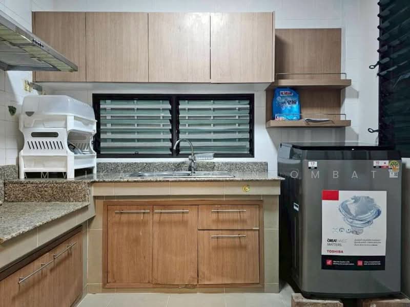 Mantana Lake Watcharapol, Bangkok, Sukhaphiban 5 Road, O-Ngoen, Sai Mai, Bangkok, 5 Bedrooms, 300 sqm, Single Detached House For Sale, by Amwika Karoonsombat, 60020927 - DDproperty.com