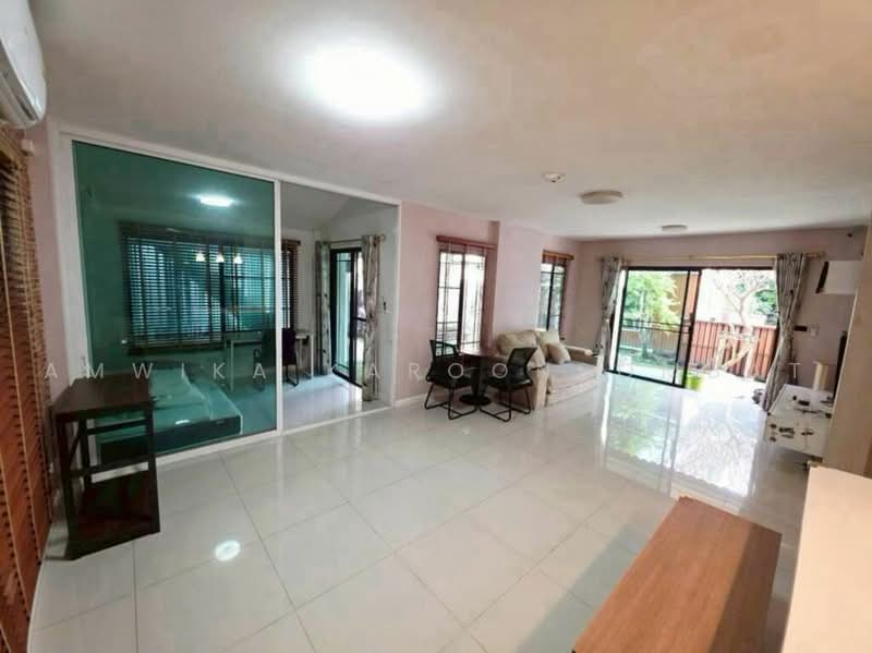 Mantana Lake Watcharapol, Bangkok, Sukhaphiban 5 Road, O-Ngoen, Sai Mai, Bangkok, 5 Bedrooms, 300 sqm, Single Detached House For Sale, by Amwika Karoonsombat, 60020927 - DDproperty.com