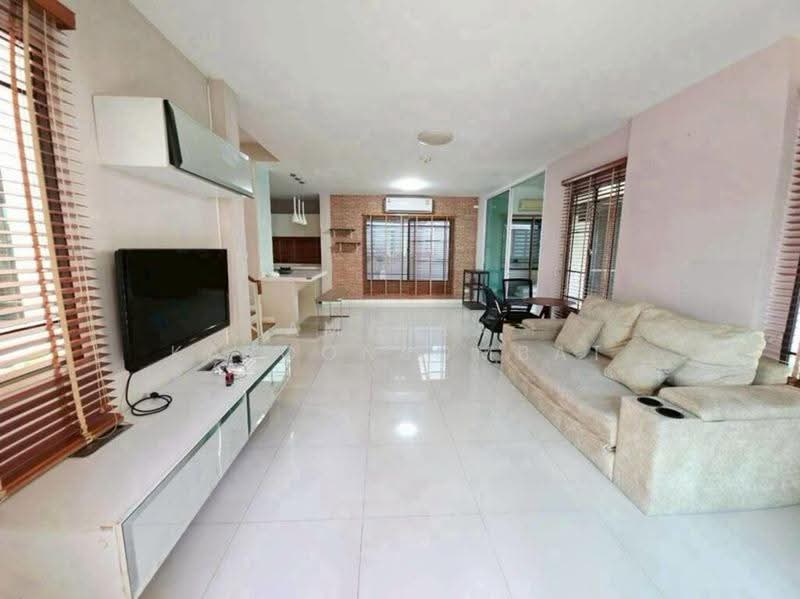 Mantana Lake Watcharapol, Bangkok, Sukhaphiban 5 Road, O-Ngoen, Sai Mai, Bangkok, 5 Bedrooms, 300 sqm, Single Detached House For Rent, by Amwika Karoonsombat, 60020937 - DDproperty.com