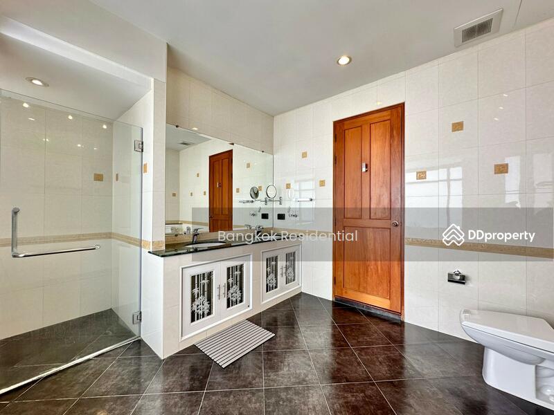 For Rent - Detached House, Bangkok