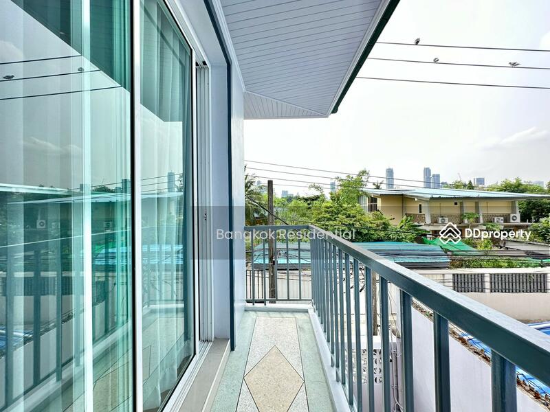 For Rent - Detached House, Bangkok