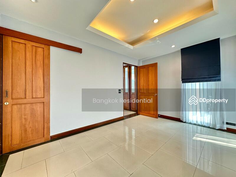 For Rent - Detached House, Bangkok