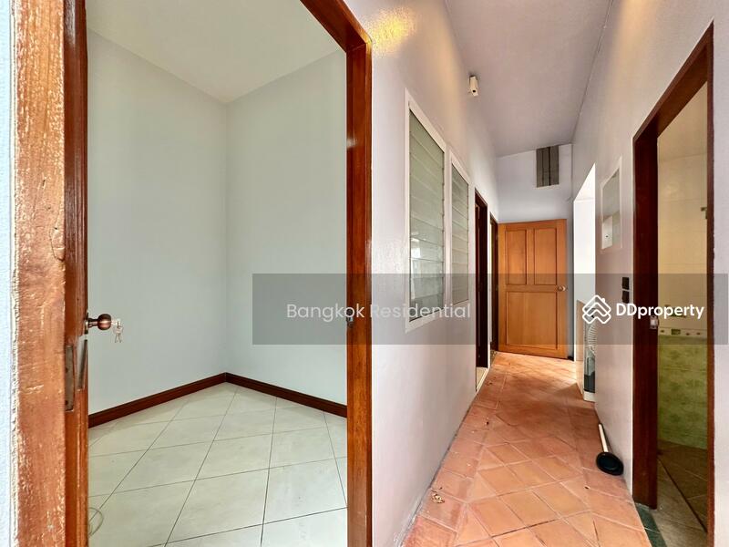 For Rent - Detached House, Bangkok