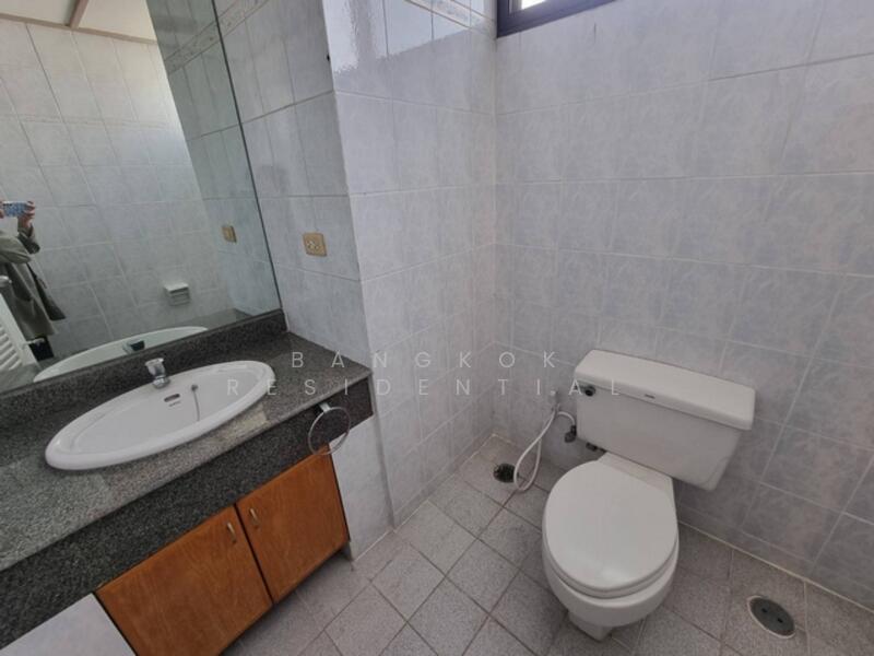 Baan Thai Living Ekkamai, Bangkok, 40 Soi Pridi Banomyong 31, Khlong Tan Nua, Watthana, Bangkok, 4 Bedrooms, 332 sqm, Condo For Rent, by Bangkok Residential, 60021375 - DDproperty.com