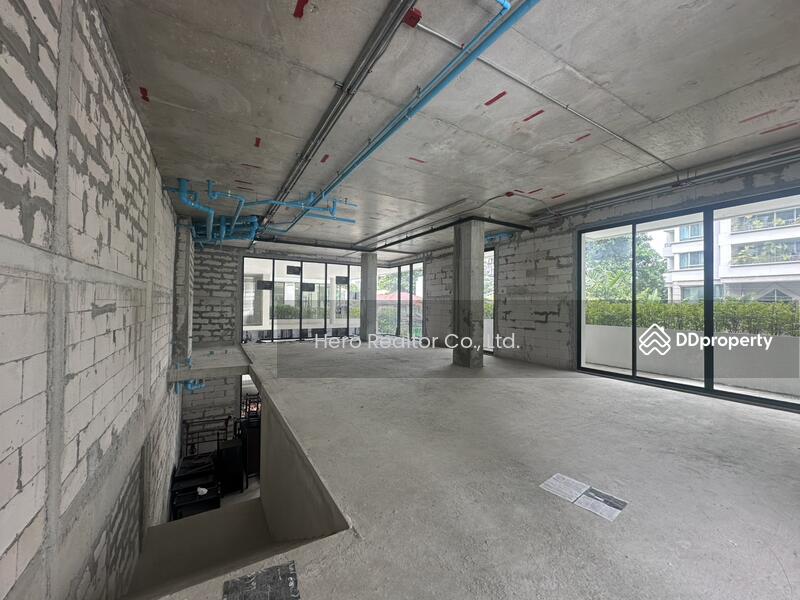 For Rent - For Rent Bangkok Retail Space Narathiwas Sathorn BTS Chong Nonsi BRE25235, Bangkok