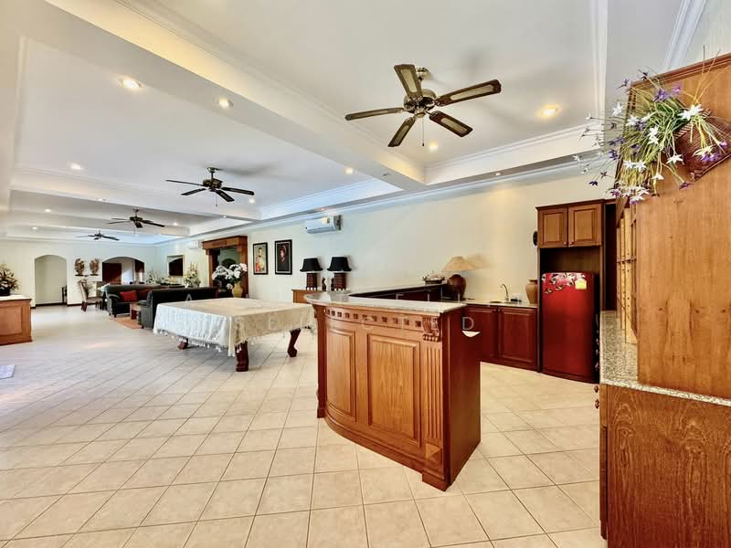 Jomtien Beach, Chon Buri (Pattaya), Nong Pru, Bang Lamung (Pattaya), Chon Buri (Pattaya), 3 Bedrooms, 400 sqm, Villa For Rent, by A LIST ELITE SELECTED, 60021460 - DDproperty.com