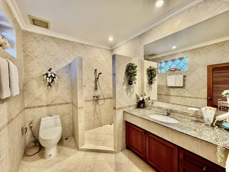 Jomtien Beach, Chon Buri (Pattaya), Nong Pru, Bang Lamung (Pattaya), Chon Buri (Pattaya), 3 Bedrooms, 400 sqm, Villa For Rent, by A LIST ELITE SELECTED, 60021460 - DDproperty.com