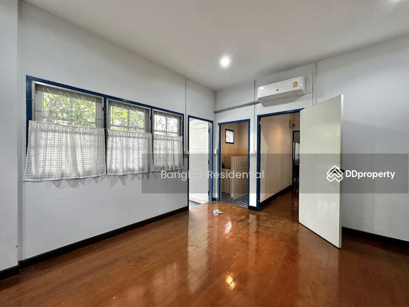 For Rent - Detached House, Bangkok