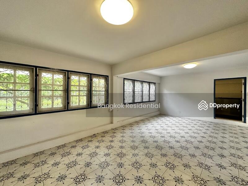For Rent - Detached House, Bangkok