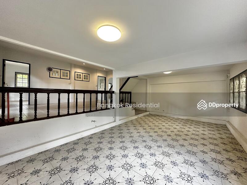 For Rent - Detached House, Bangkok