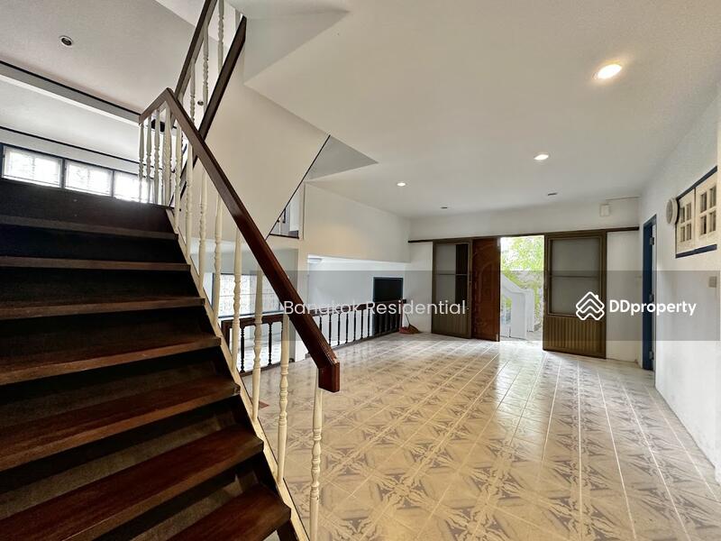 For Rent - Detached House, Bangkok