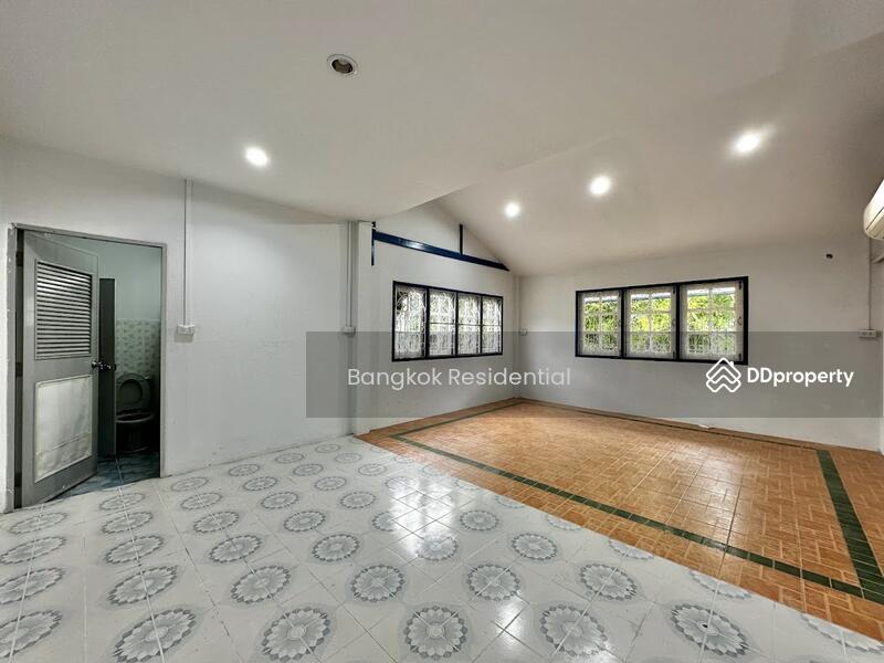 For Rent - Detached House, Bangkok