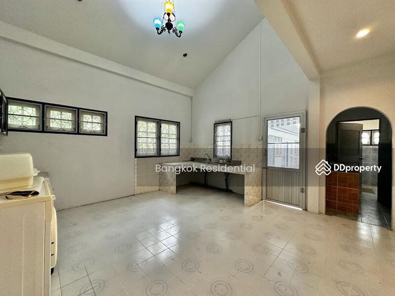 For Rent - Detached House, Bangkok