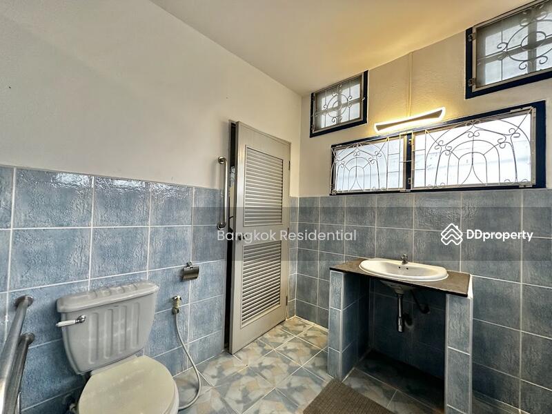 For Rent - Detached House, Bangkok