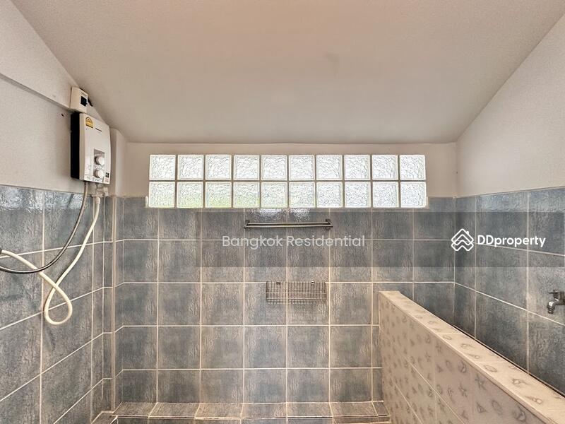 For Rent - Detached House, Bangkok