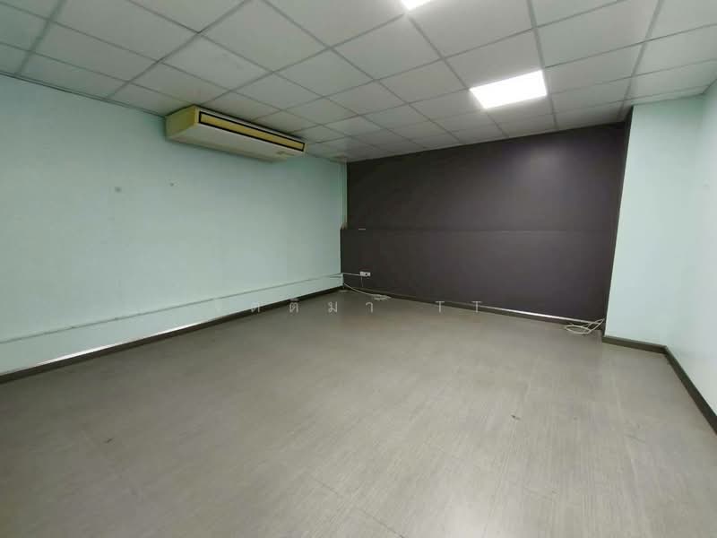 For Sale - โกดัง บางขุนเทียน ชายทะเล สะแกงาม บางกระดี่ พระราม 2 พร้อมออฟฟิศ 1 ไร่ พร้อมใช้งาน, Bangkok