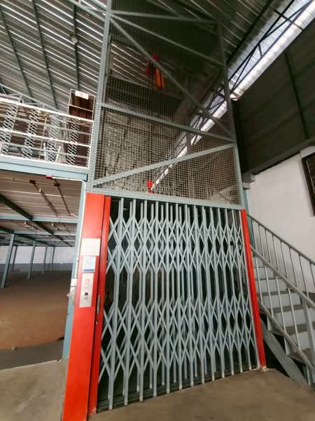 For Sale - โกดัง บางขุนเทียน ชายทะเล สะแกงาม บางกระดี่ พระราม 2 พร้อมออฟฟิศ 1 ไร่ พร้อมใช้งาน, Bangkok