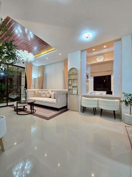 Uraiwan Grand Villa, Chon Buri (Pattaya), Thungklom-Tanman Road 9, Nong Pru, Bang Lamung (Pattaya), Chon Buri (Pattaya), 3 Bedrooms, 288 sqm, Single Detached House For Sale, by A LIST ELITE SELECTED, 60022400 - DDproperty.com