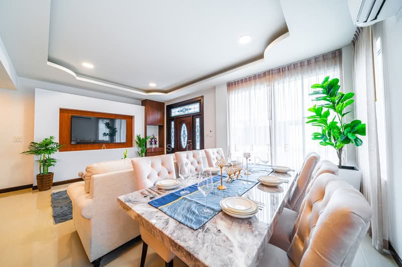 Suksabai Villa, Chon Buri (Pattaya), Soi Suksabai Villa, Bang Lamung, Bang Lamung (Pattaya), Chon Buri (Pattaya), 5 Bedrooms, 280 sqm, Villa For Sale, by A LIST ELITE SELECTED, 60022463 - DDproperty.com