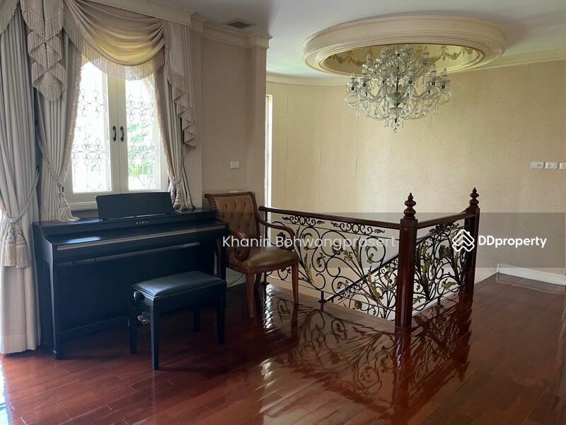 ขาย - 4-Br House near BTS Bang Chak, กรุงเทพ