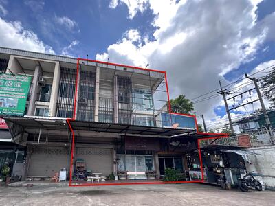 ขาย - อาคารพาณิชย์ 2 คูหาบ่อวิน ติดโรงเรียนมารีวิทย์ ใกล้บ่อวิน ศรีราชา ชลบุรี ทำเลดี มองเห็นง่าย แถมฟรี, ชลบุรี