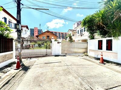 ขาย - หมู่บ้านซื่อตรง ซอยลาดพร้าว87 แยก7, กรุงเทพ