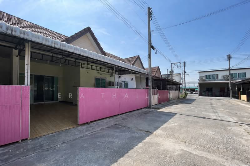 ขาย - ขายทาวน์เฮ้าส์ 100 ตร.ม. ใกล้ตลาดซอย 2 ขุนทะเล, สุราษฎร์ธานี