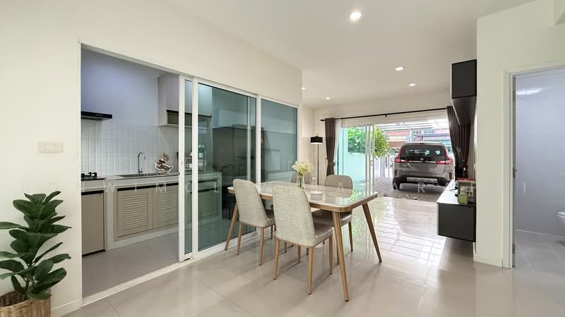 Villette City Pattanakarn 38, Bangkok, Phatthanakan Road, Prawet, Bangkok, 3 Bedrooms, 180 sqm, Townhouse For Rent, by Ponwimol Wipanarapai, 60026261 - DDproperty.com