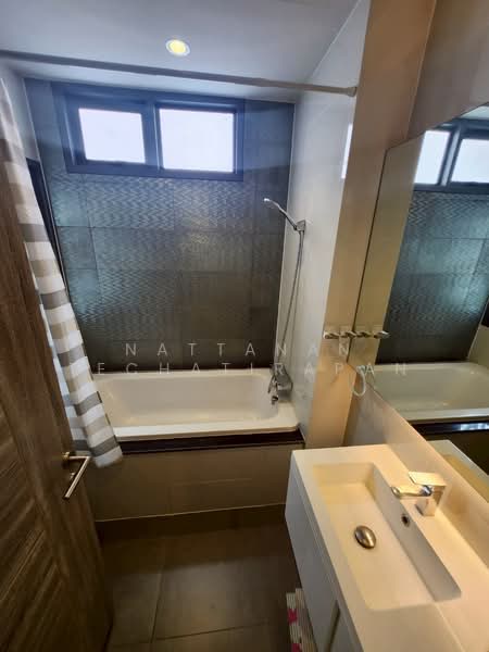 Mayfair Place Sukhumvit 50, Bangkok, Soi Sukhumvit 50, Phra Kanong, Khlong Toei, Bangkok, 2 Bedrooms, 71 sqm, Condo For Rent, by Nattanan Techatirapan, 60026296 - DDproperty.com