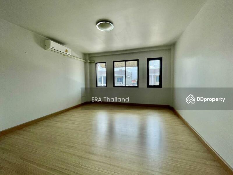 ขาย - ขาย อาคารพาณิชย์ The Regent Street Village ถนนพระยาสุเรนทร์ 170 ตร.ม., กรุงเทพ