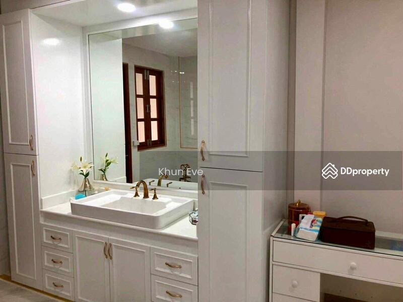 For Rent - Townhouse for Rent - Ratchada 18, Near Huai Khwang Market (SPSEVE1025), Bangkok