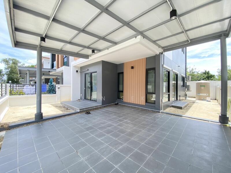 บ้านแฝดสไตล์บ้านเดี่ยว โครงการรุ่งเรืองวิลล่า คลอง 3 ปทุมธานี, ปทุมธานี, ลาดสวาย, ลำลูกกา, ปทุมธานี, 150 ตร.ม., บ้านเดี่ยว ให้เช่า, โดย Supaporn Sekajarn, 60027158 - DDproperty.com