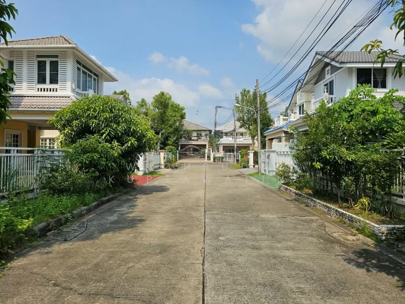 Areeya Busaba Ladprao, Bangkok, Phlapphla, Wang Thonglang, Bangkok, 3 Bedrooms, 250 sqm, Single Detached House For Rent, by Wichsuda Kuptawatin, 60027987 - DDproperty.com