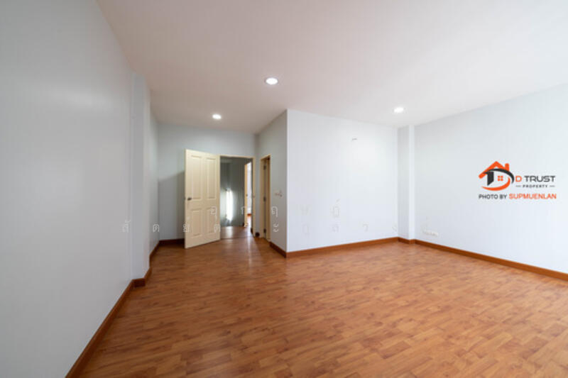 For Sale - Biztown Rama3 – Suksawat, Samut Prakan