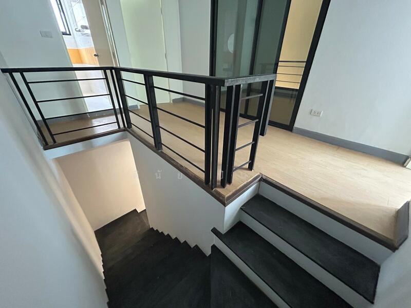 For Sale - คิวทาวน์, Surat Thani