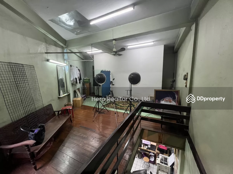 For Rent - For Rent Bangkok Shop House Sukhumvit Watthana BTS Thong Lo BRE25243, Bangkok