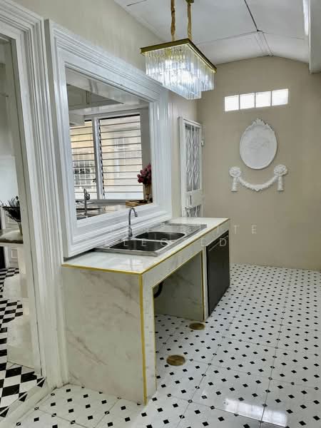 Eakmongkol 3, Chon Buri (Pattaya), Nong Pru, Bang Lamung (Pattaya), Chon Buri (Pattaya), 5 Bedrooms, 240 sqm, Villa For Sale, by A LIST ELITE SELECTED, 60028555 - DDproperty.com