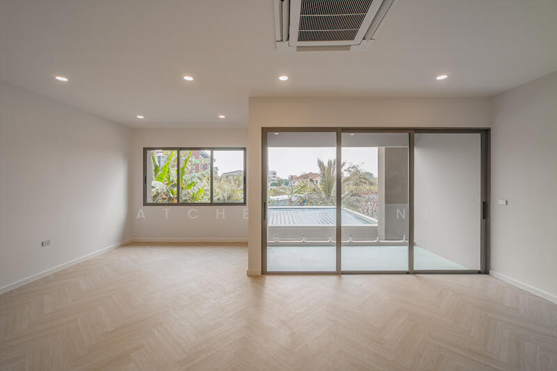 Castern นาคนิวาส47, Bangkok, Lat Phrao, Lat Phrao, Bangkok, 3 Bedrooms, 450 sqm, Single Detached House For Sale, by hatcheryagent, 60029178 - DDproperty.com