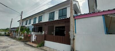 ขาย - ไอวี่ทาวน์ พนัสนิคม, ชลบุรี