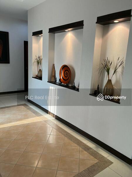For Sale - 3 Bedrooms Villa in Takhian Tia - Pattaya, Chon Buri