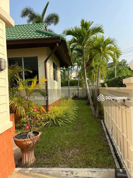 For Sale - 3 Bedrooms Villa in Takhian Tia - Pattaya, Chon Buri