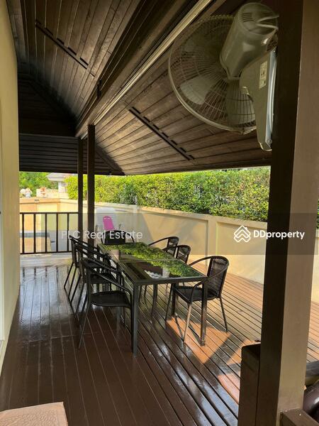 For Sale - 3 Bedrooms Villa in Takhian Tia - Pattaya, Chon Buri