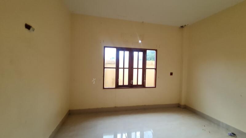 ขาย - ถนนนาโยงเหนือ-ย่านตาขาว ตำบลนาโยงเหนือ อำเภอนาโยง จังหวัดตรัง, ตรัง