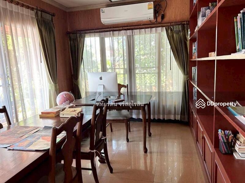 For Sale - Grand pool villa, great location close to Meechok Plaza, City Hall, Central Festival, Chiang Mai