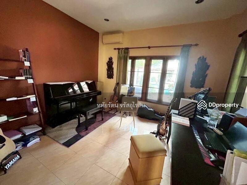 For Sale - Grand pool villa, great location close to Meechok Plaza, City Hall, Central Festival, Chiang Mai