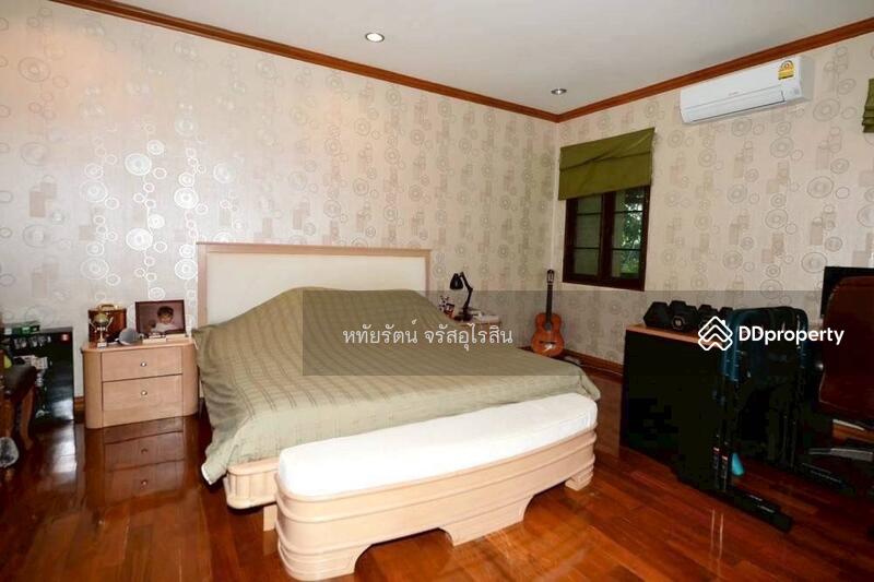 For Sale - Grand pool villa, great location close to Meechok Plaza, City Hall, Central Festival, Chiang Mai